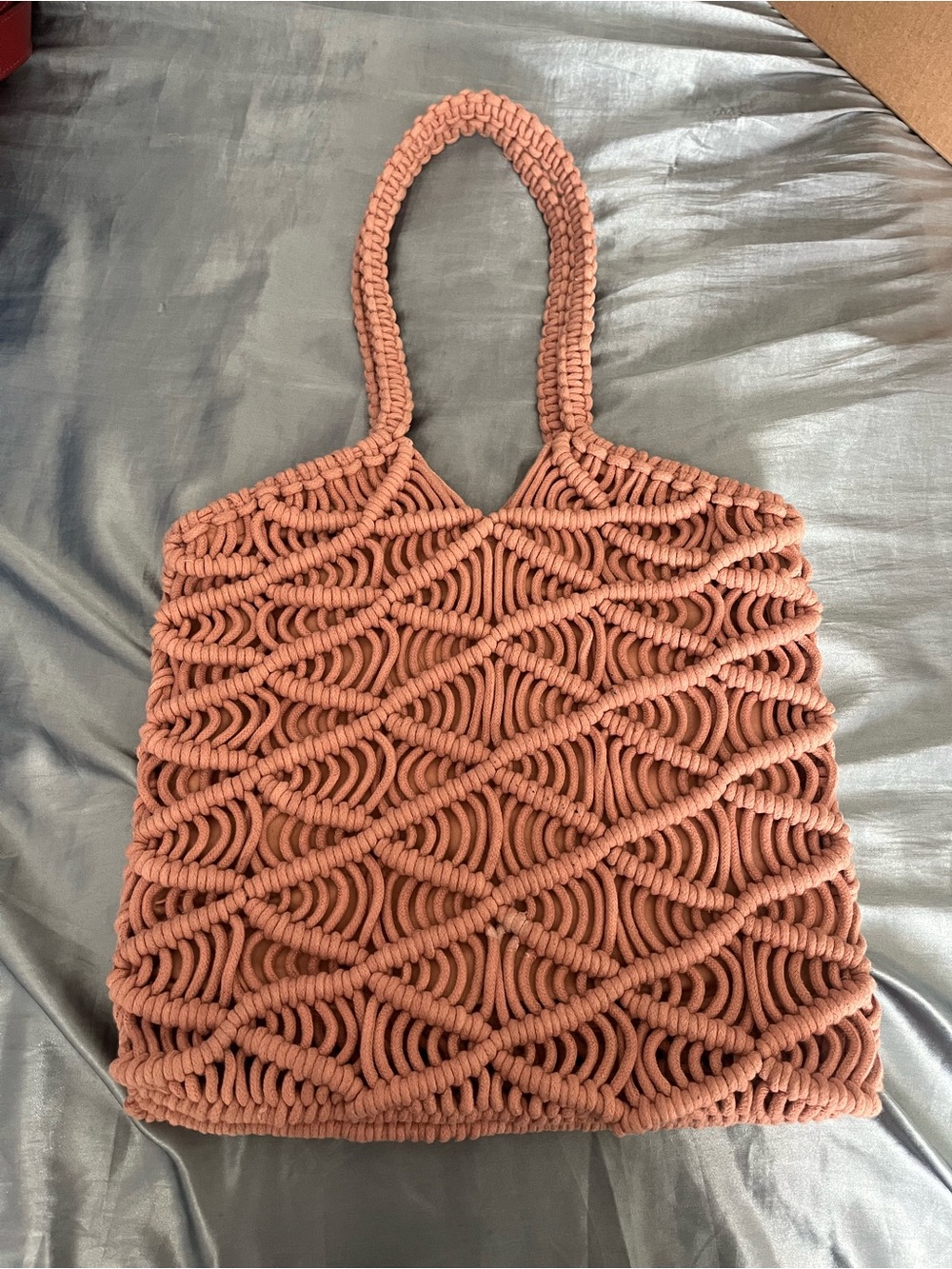 C&C California Handwoven Macramé Shoulder Bag in Dusty Pink